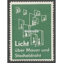 Licht über Mauer und Stacheldraht (001a)